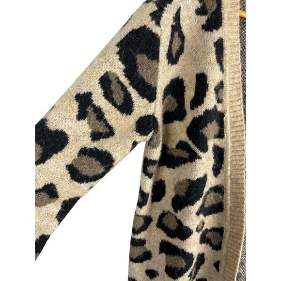 AQUA Long Length Cozy Animal Print Open Cardigan with Stretch Size Large - Picture 11 of 12